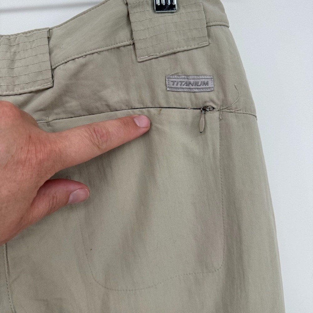 Columbia Titanium Convertible Pants Womens Sz 4 Short 32x29 100% Nylon Hiking - Picture 13 of 16